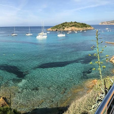 Hébergement front de mer Lejlighed Sant Elm Eksteriør billede
